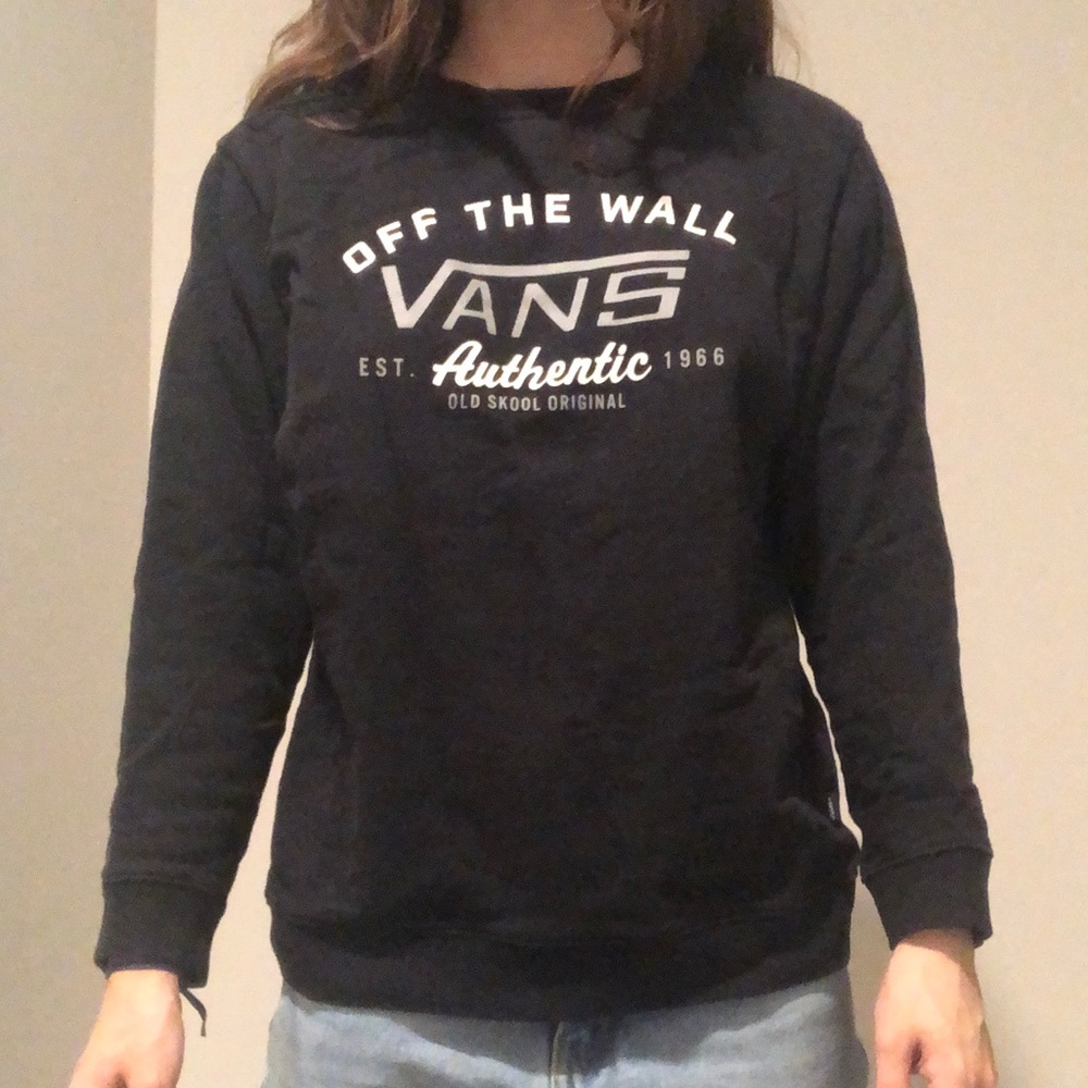 Black crew neck. Vans. X-large